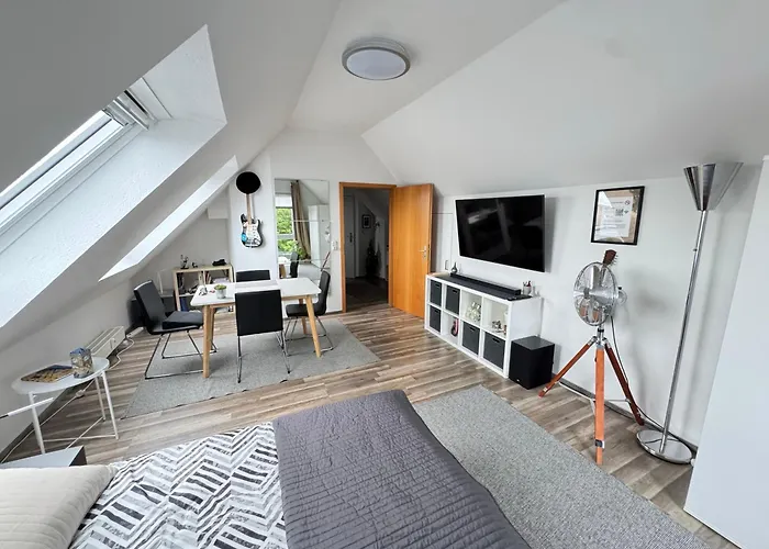 Gemütliche Helle Dach-wohnung In Frankfurt Fráncfort del Meno